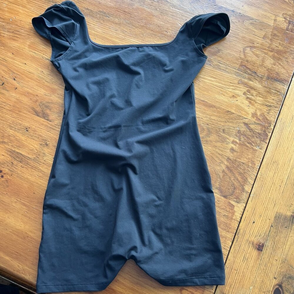 Like NEW Women's Sexy Square Neck Backless Short Sleeve Unitard Black Sz M - Picture 2 of 6